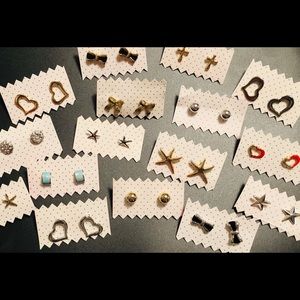 Lot (16 pairs) of Earrings